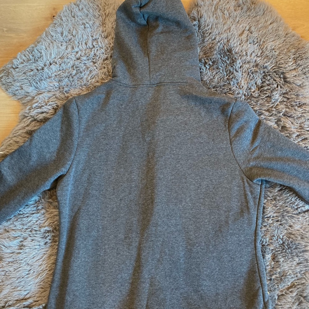 Amazon sweater - Picture 6 of 6